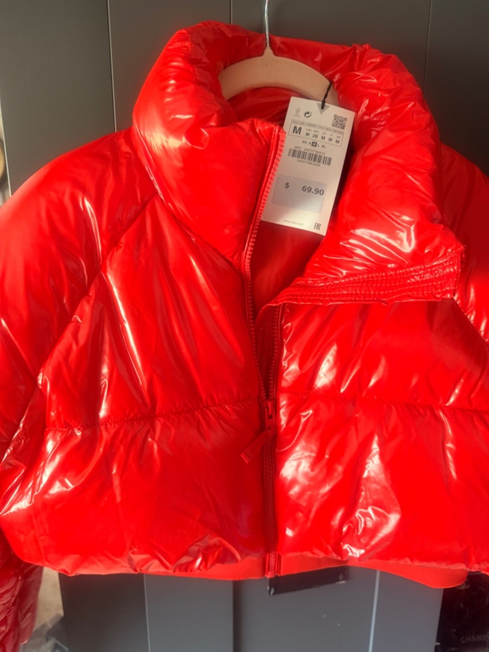 Shiny Cropped Red Puffer Jacket - Picture 3 of 7